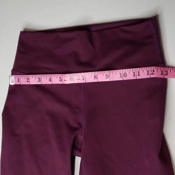 Fabletics Powerhold Cropped Purple High Rise Athletic Leggings Pants Size XS - Picture 8 of 13